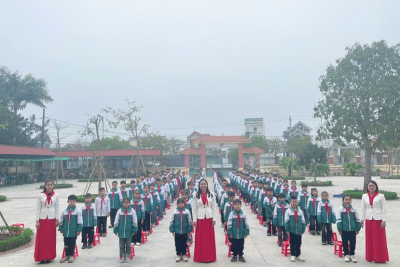 LỄ KẾT NẠP ĐỘI VIÊN – NIỀM TỰ HÀO CỦA MỖI SAO NHI ĐỒNG TRƯỜNG TIỂU HỌC THỊ TRẤN QUỸ NHẤT